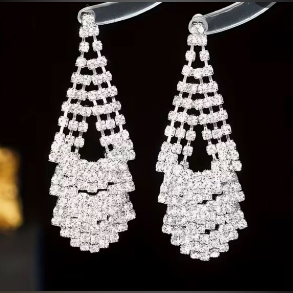 Stylish Silver Chandelier Earrings